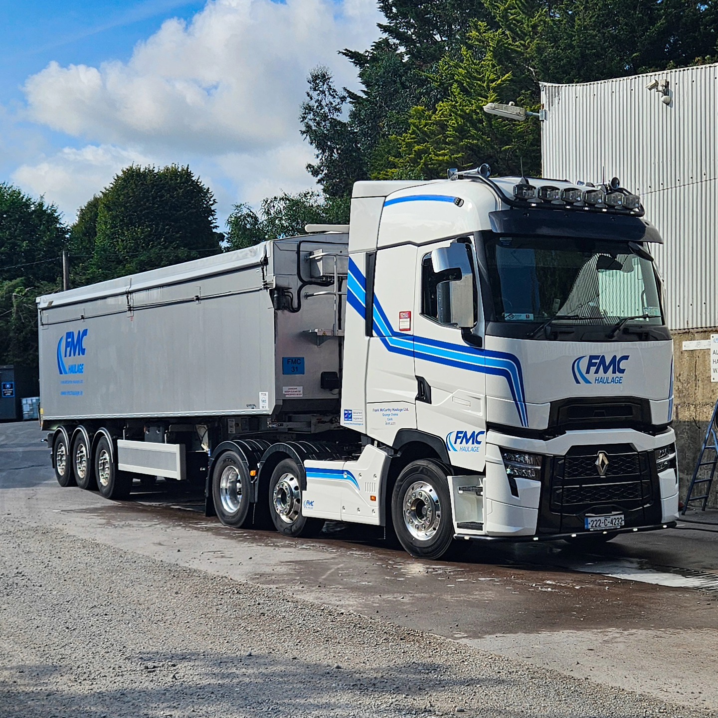 FMC Volvo bulk tipper trailer